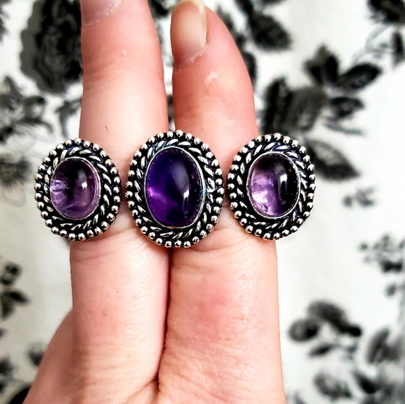 ***Sale*** New Amethyst Adjustable 925 Silver Knuckle Ring. - Picture 6 of 8